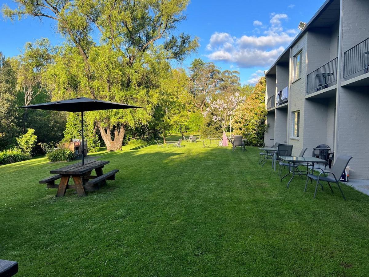 Riverbank Park Motel 브라이트 외부 사진