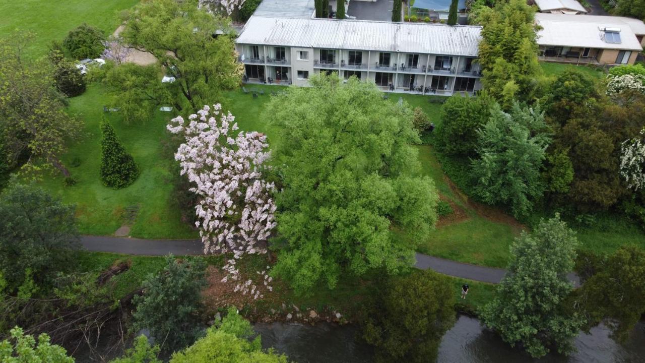 Riverbank Park Motel 브라이트 외부 사진