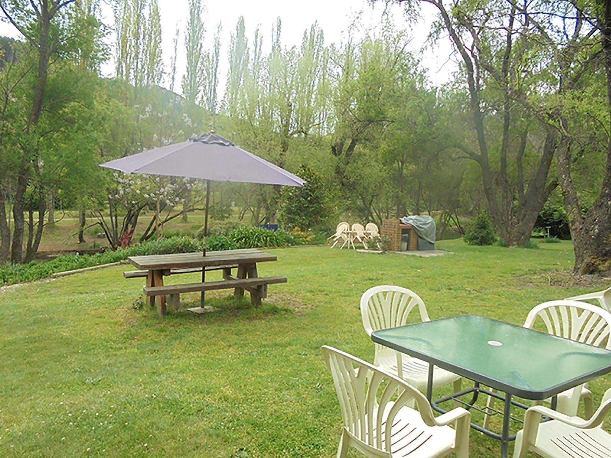 Riverbank Park Motel 브라이트 외부 사진